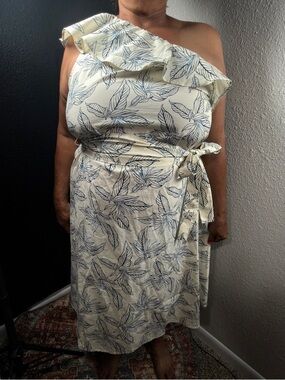 Banana Republic One-Shoulder Leaf Print Wrap Dress in Cream and Navy